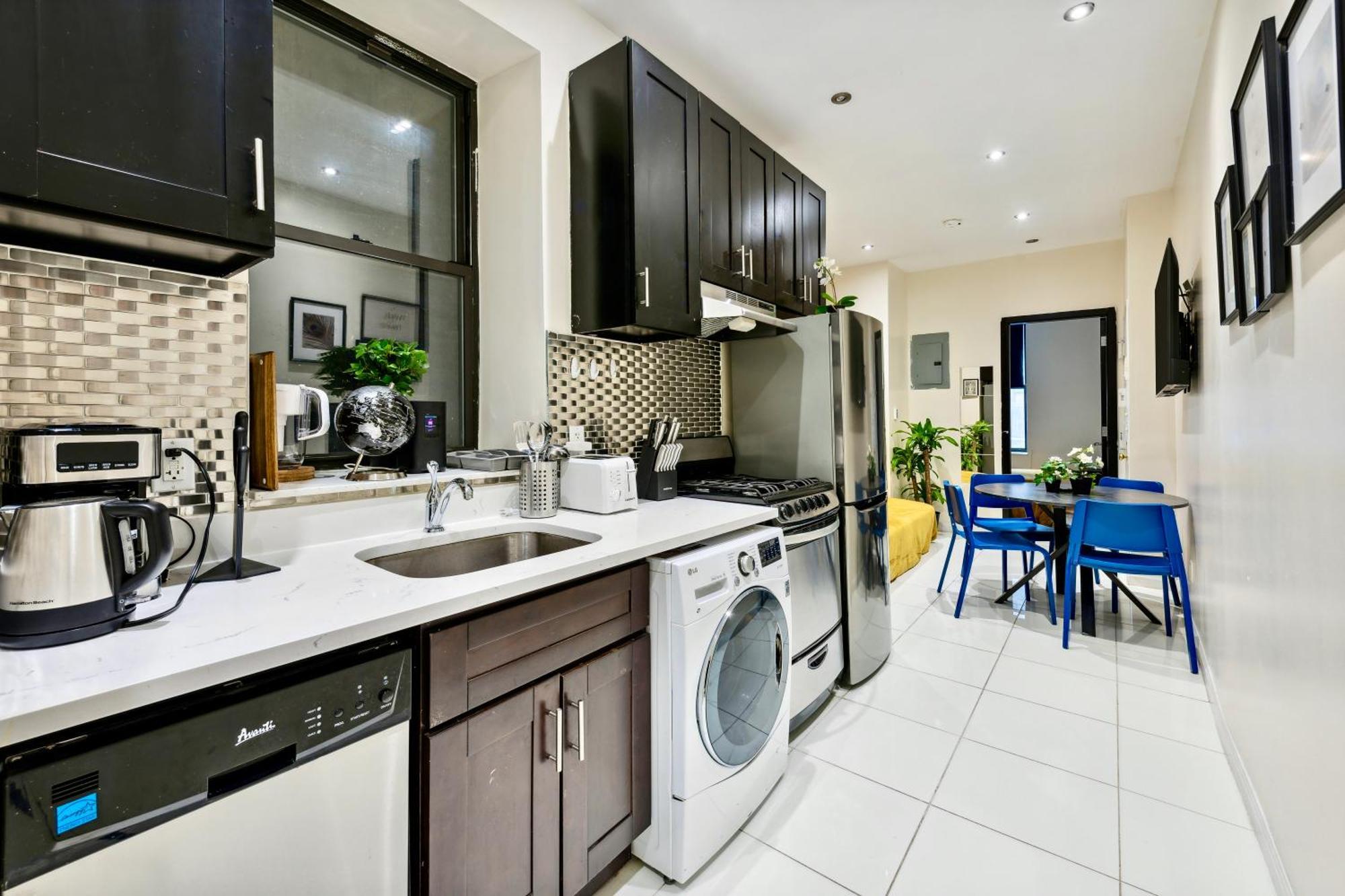 Central & Cozy 2 Bd Apt In Manhattan New York Luaran gambar