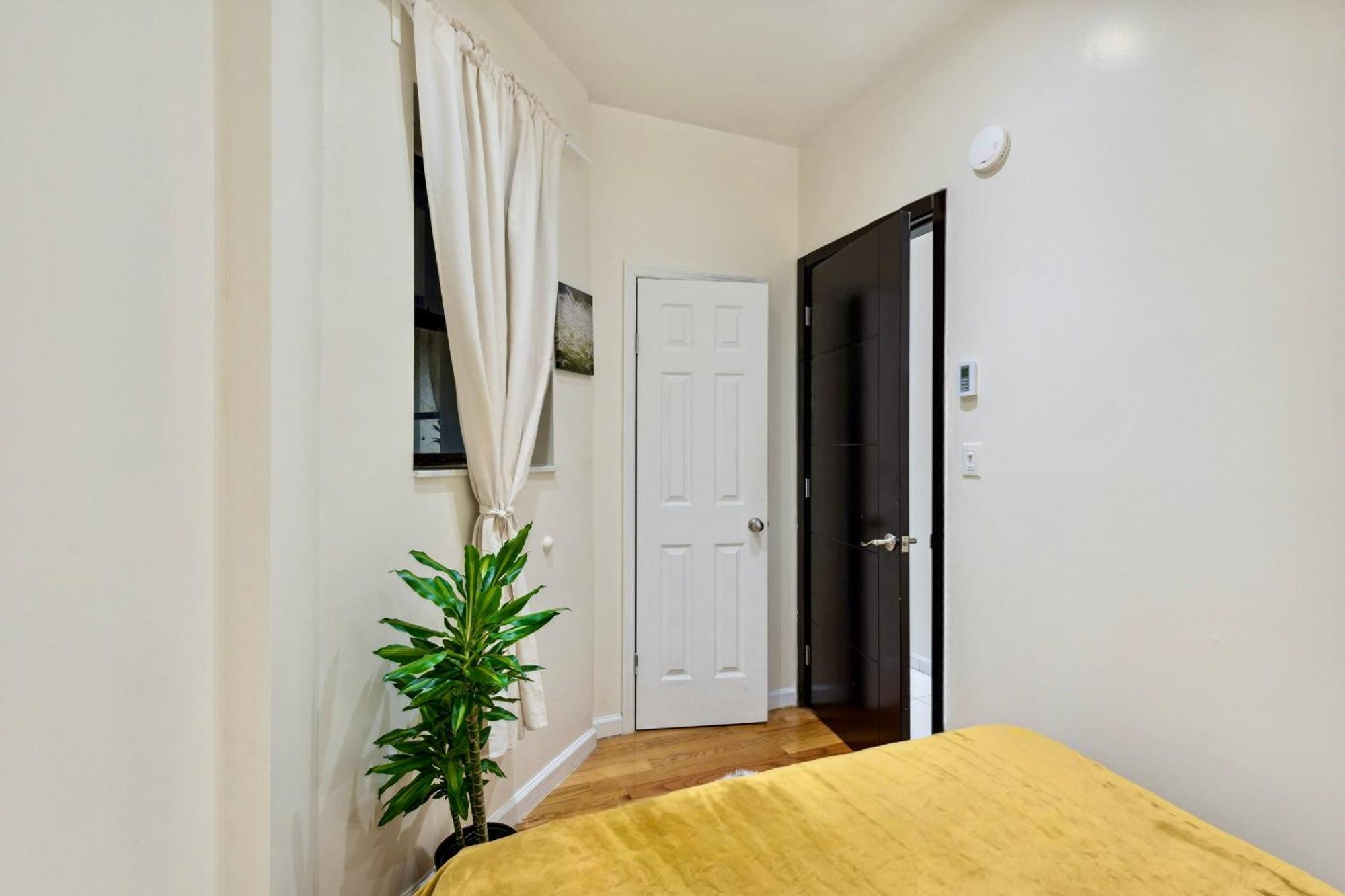Central & Cozy 2 Bd Apt In Manhattan New York Luaran gambar